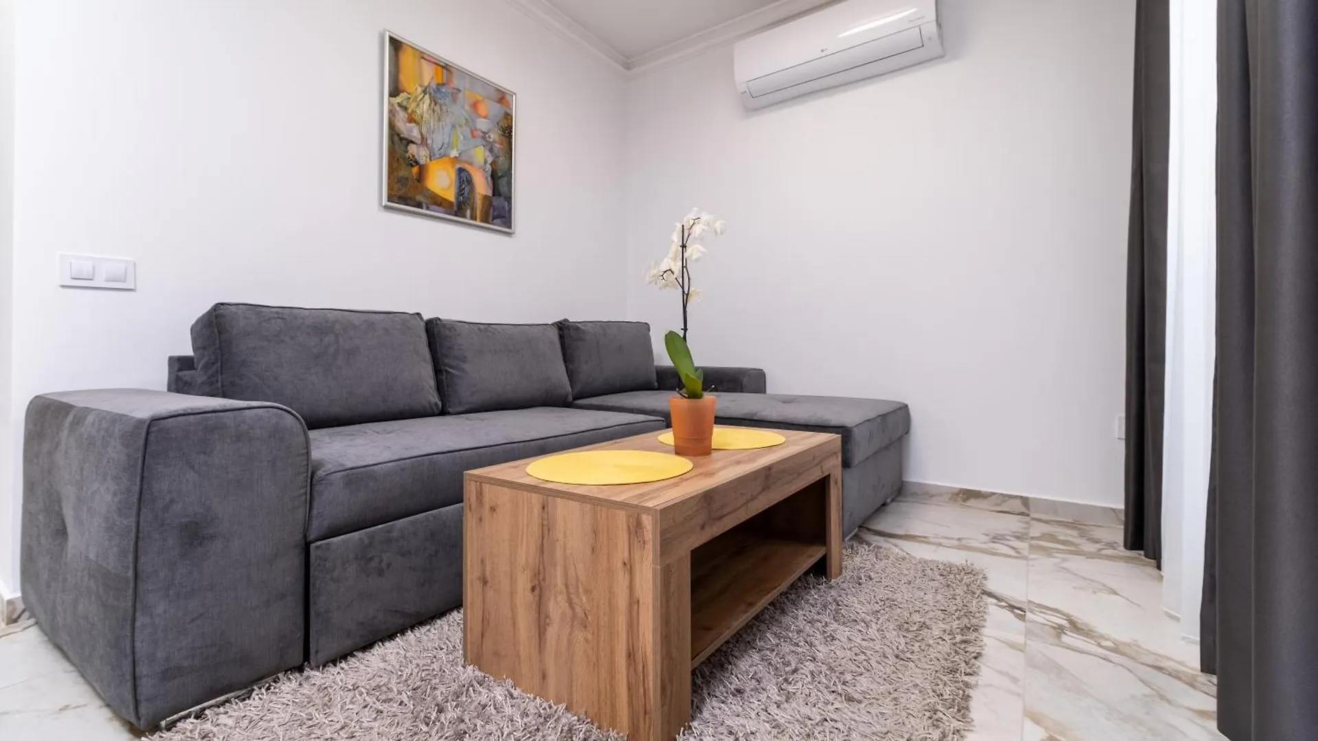 פלובדיב Modern 1-Bedroom Apartments